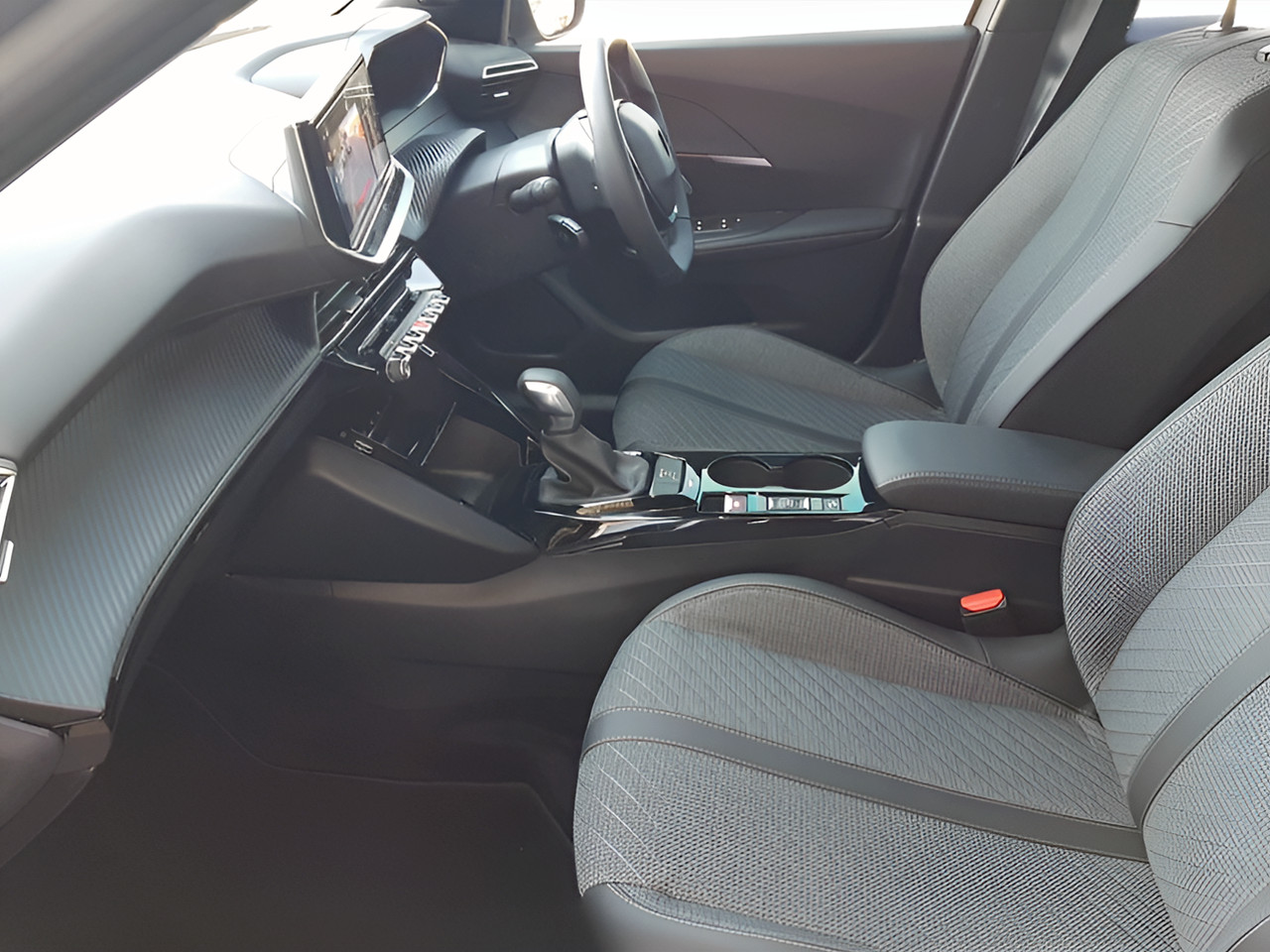 Peugeot 2008 1.2T ALLURE