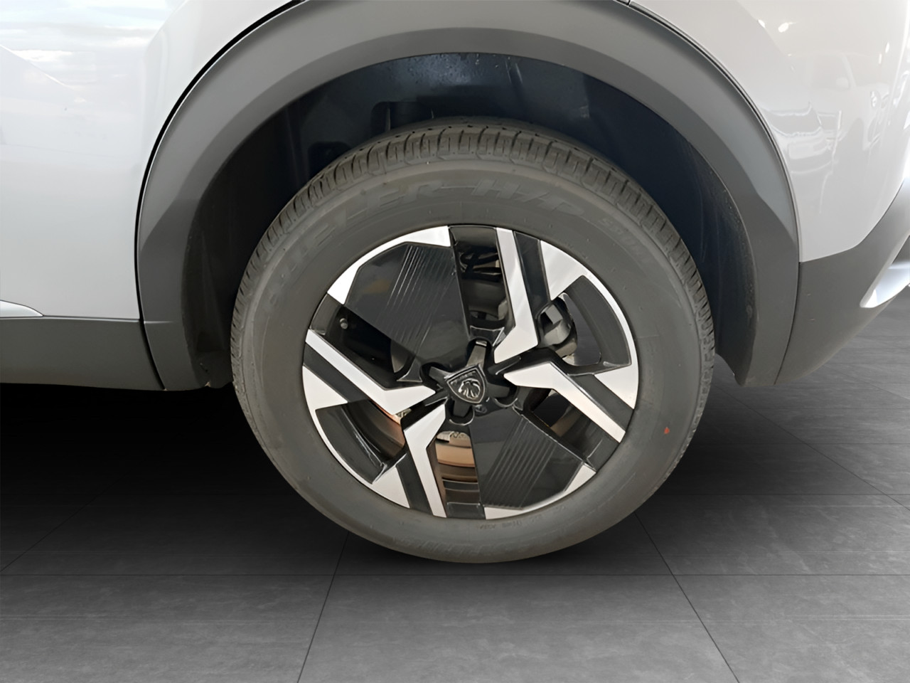 Peugeot 2008 1.2T ALLURE