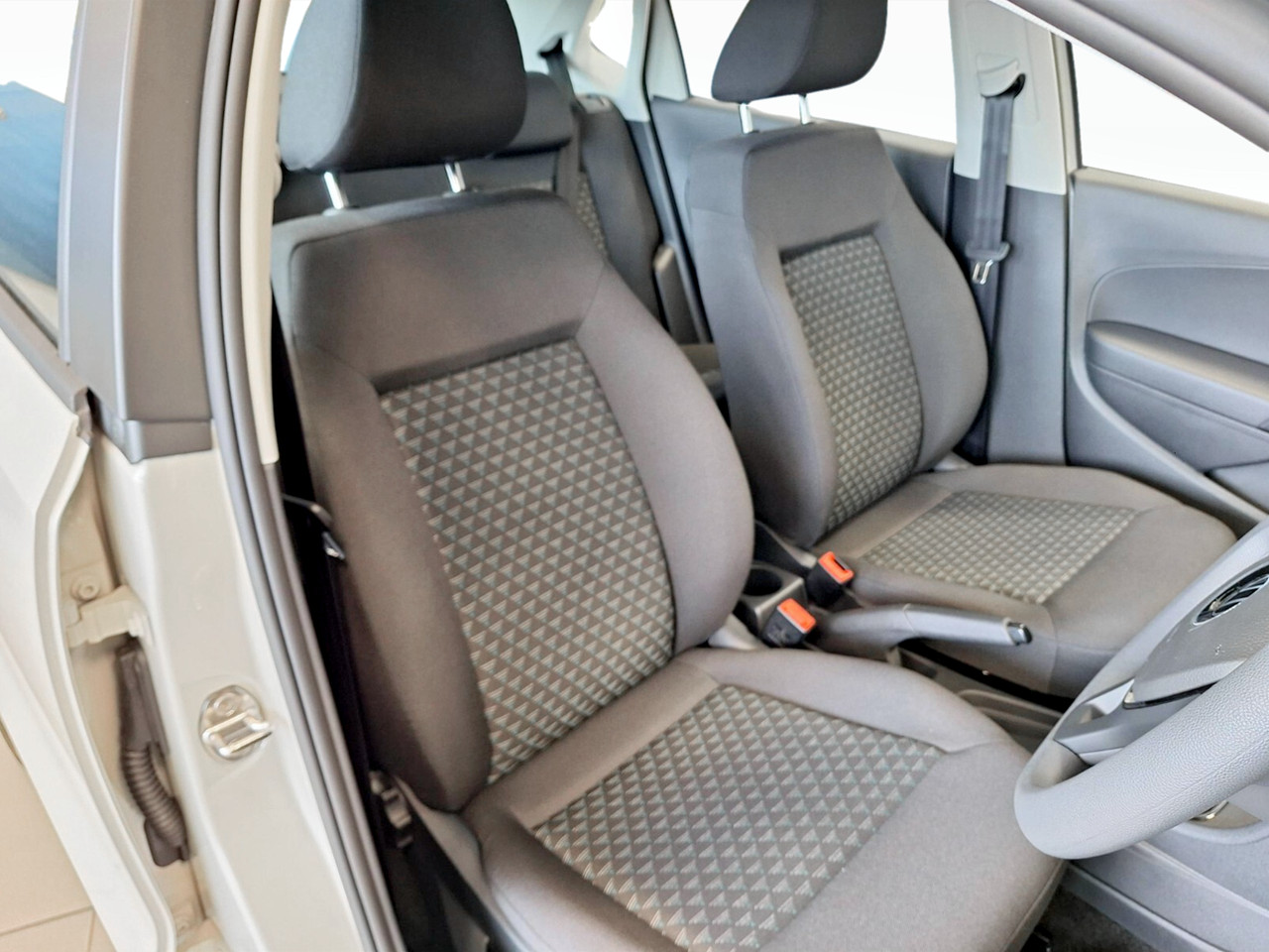 Volkswagen POLO VIVO HATCH 1.4