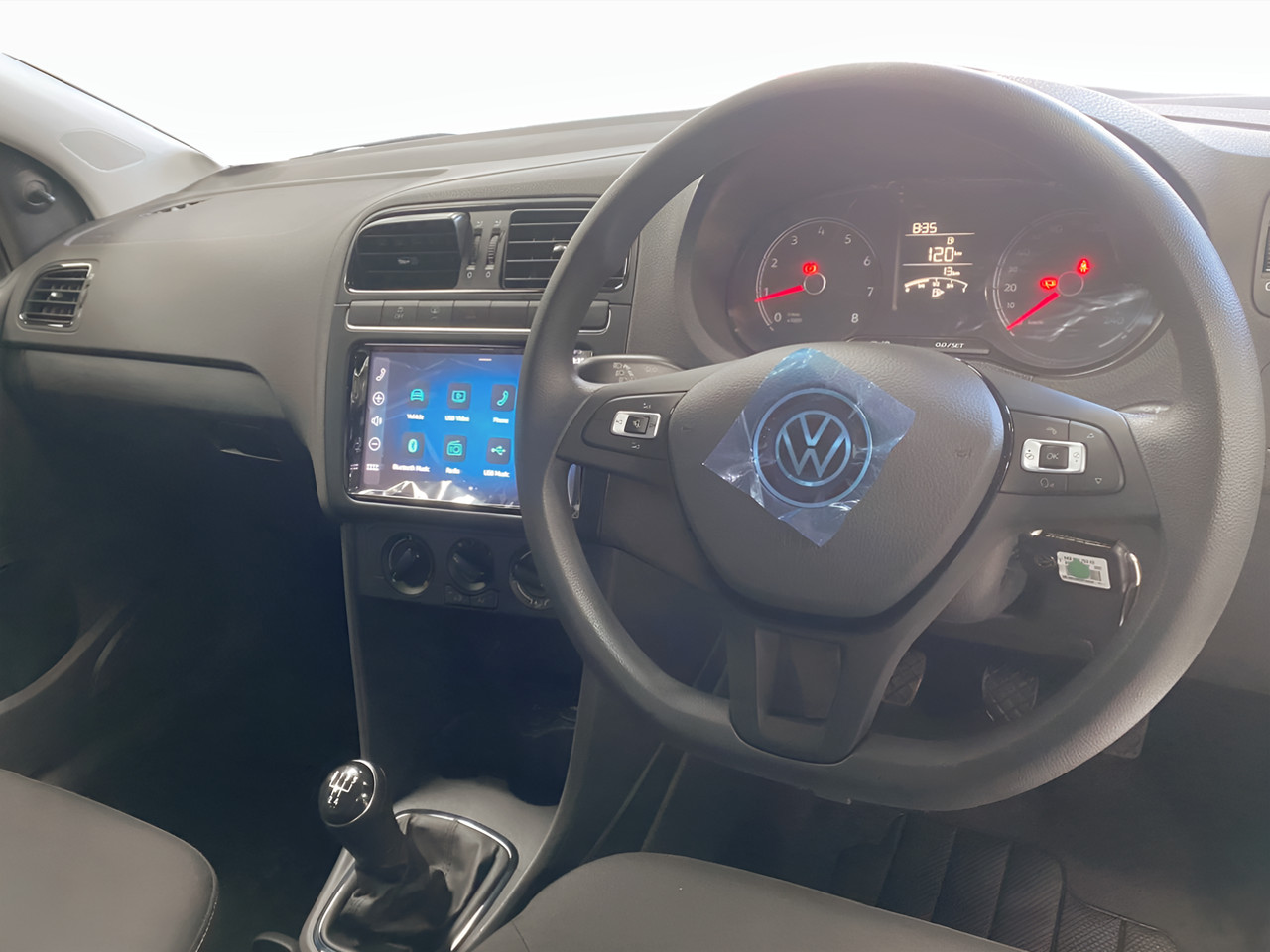 Volkswagen POLO VIVO HATCH 1.4