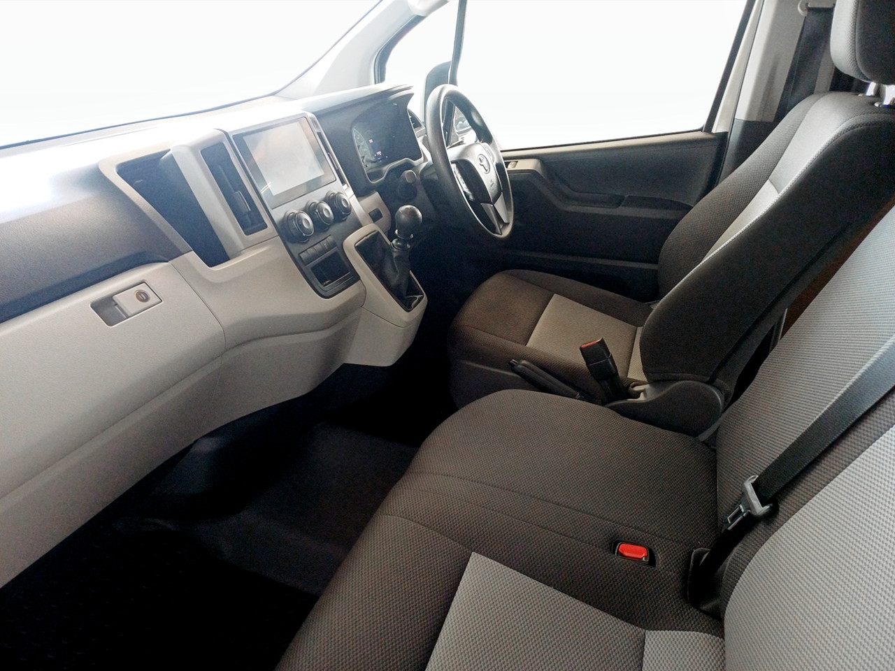 Toyota QUANTUM 2.8 SLWB PANEL VAN