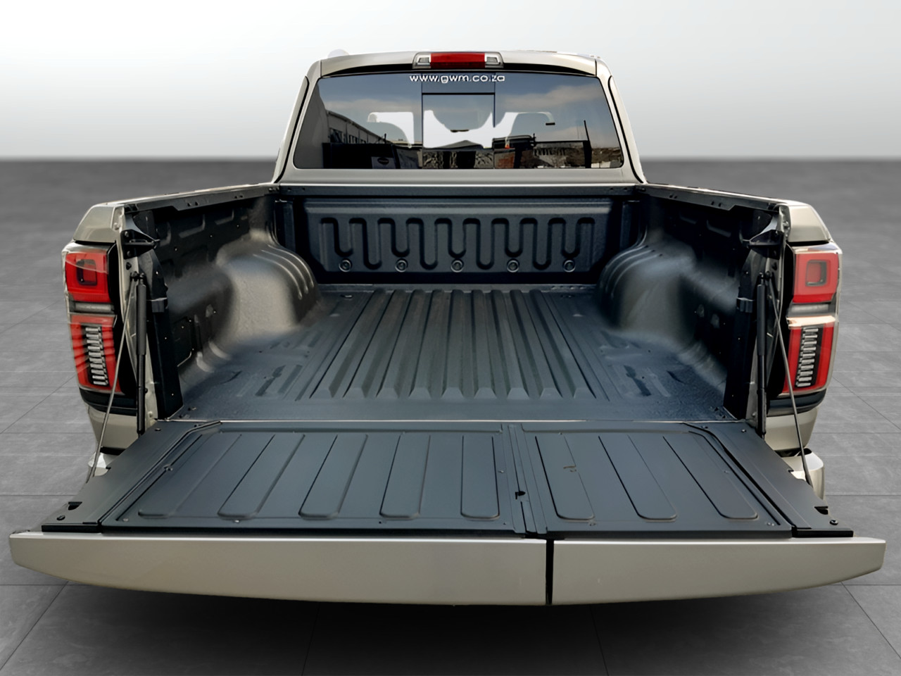 GWM P500 2.0T HEV DOUBLE CAB ULTRA LUXURY 4X4