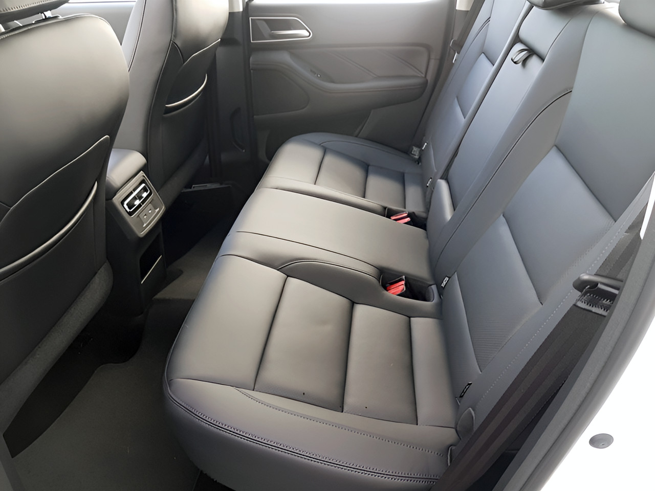 GWM P300 2.4TD LT 4X4 A/T D/C P/U