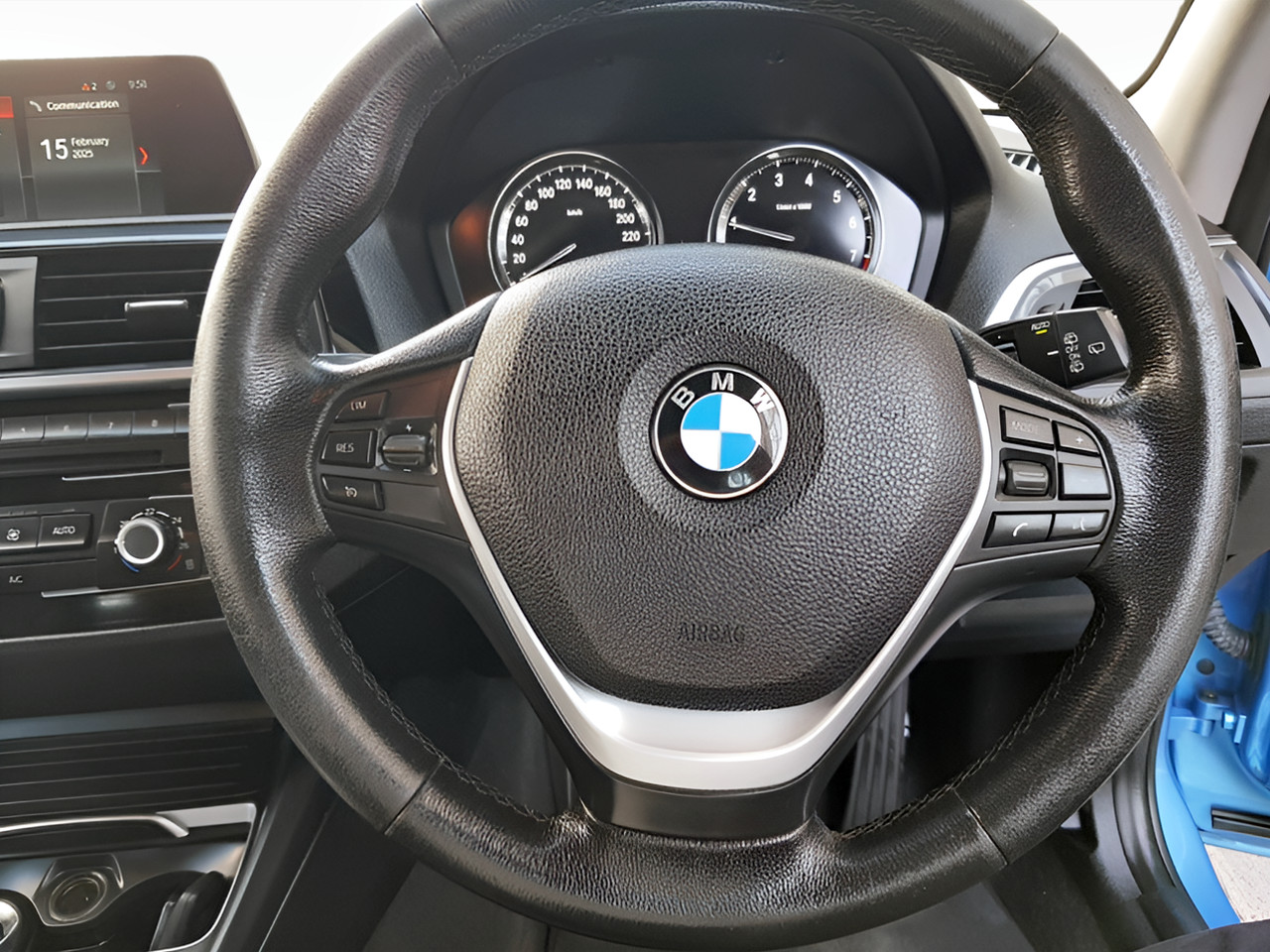 BMW 1 Series 118i 5-door auto