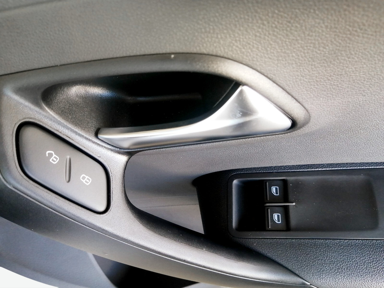 Volkswagen POLO VIVO HATCH 1.4