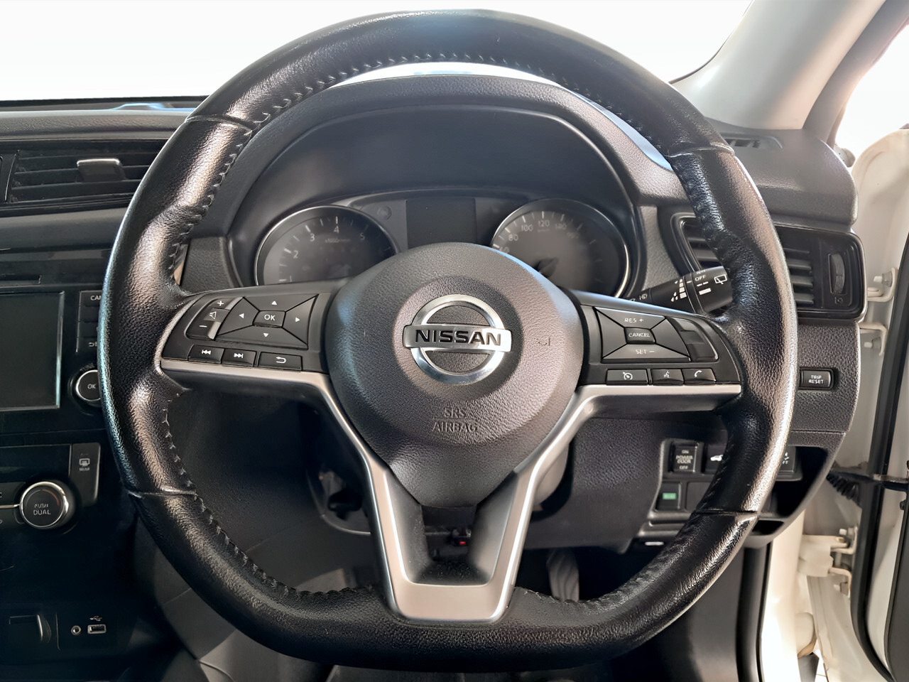 Nissan X-Trail 2.5 4X4 TEKNA