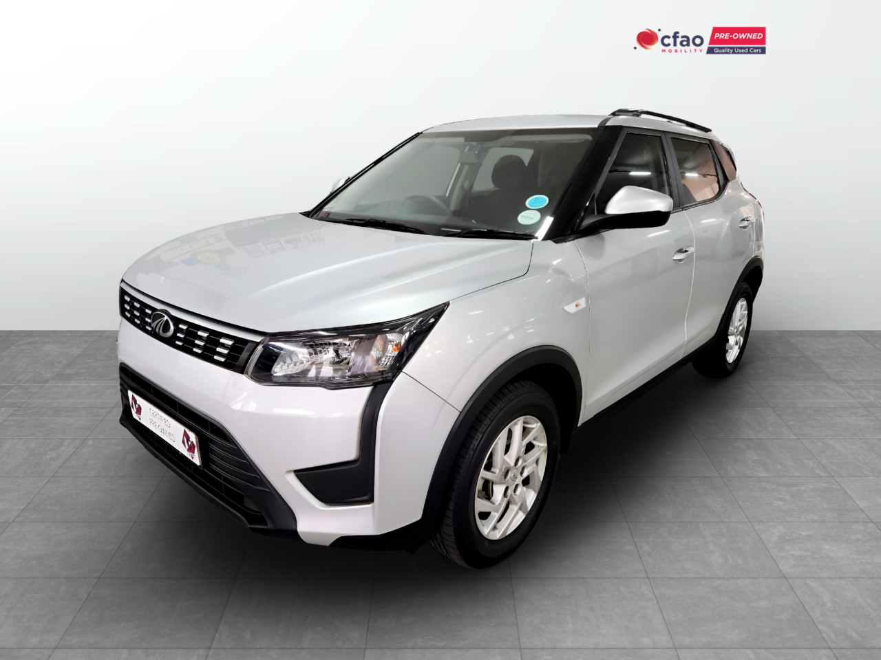 Mahindra XUV300 1.2T W6