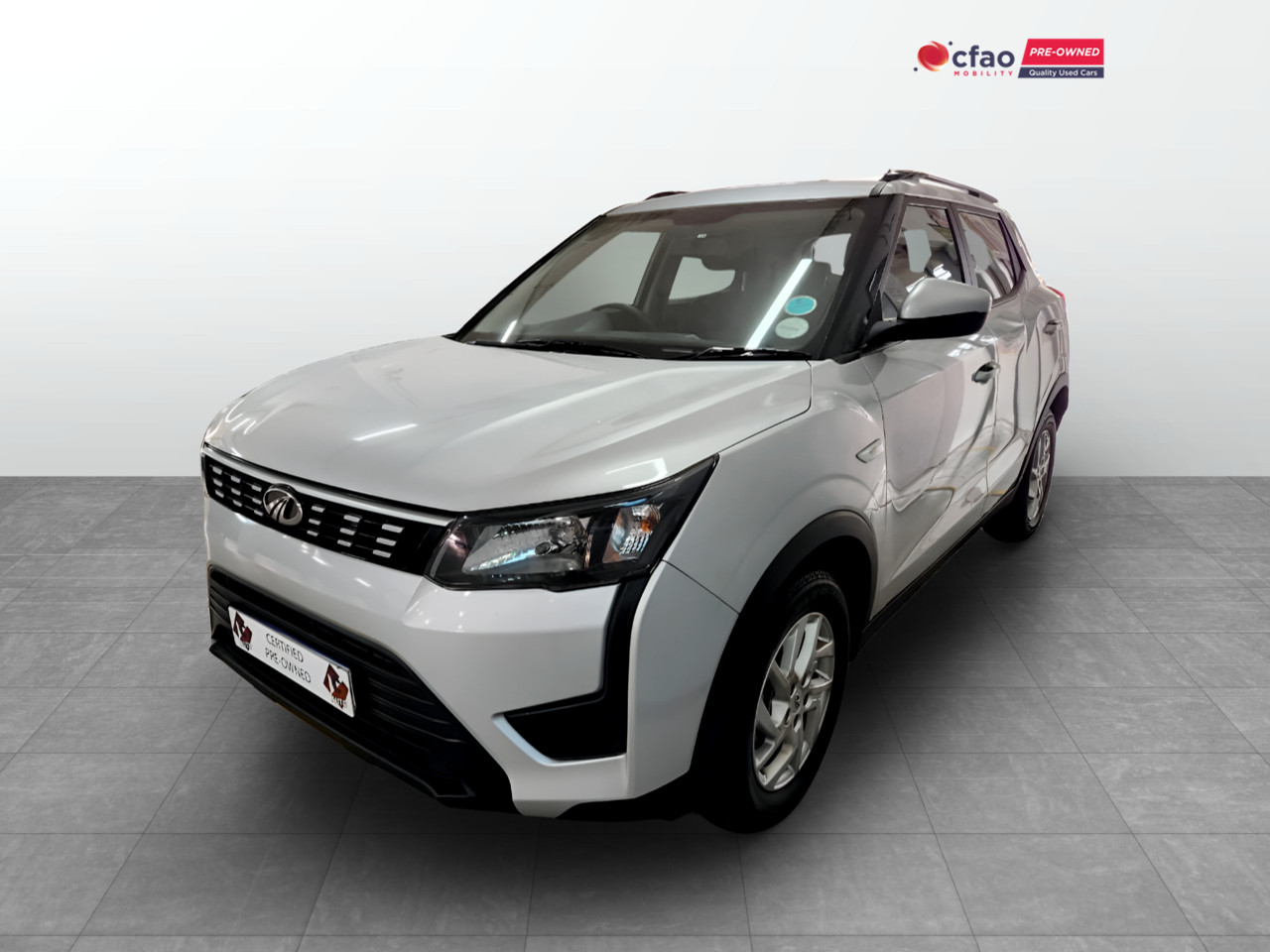 Mahindra XUV300 1.2T W6