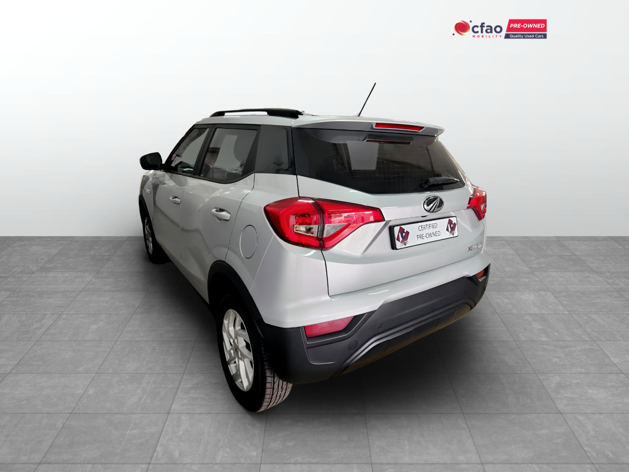Mahindra XUV300 1.2T W6