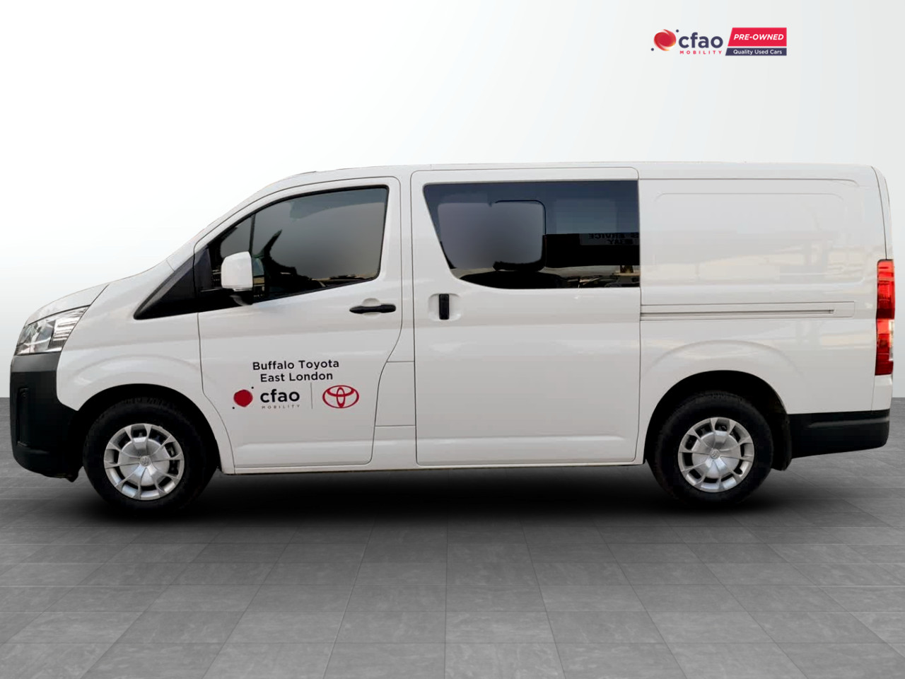 Toyota QUANTUM 2.8 LWB CREWCAB F/C P/V