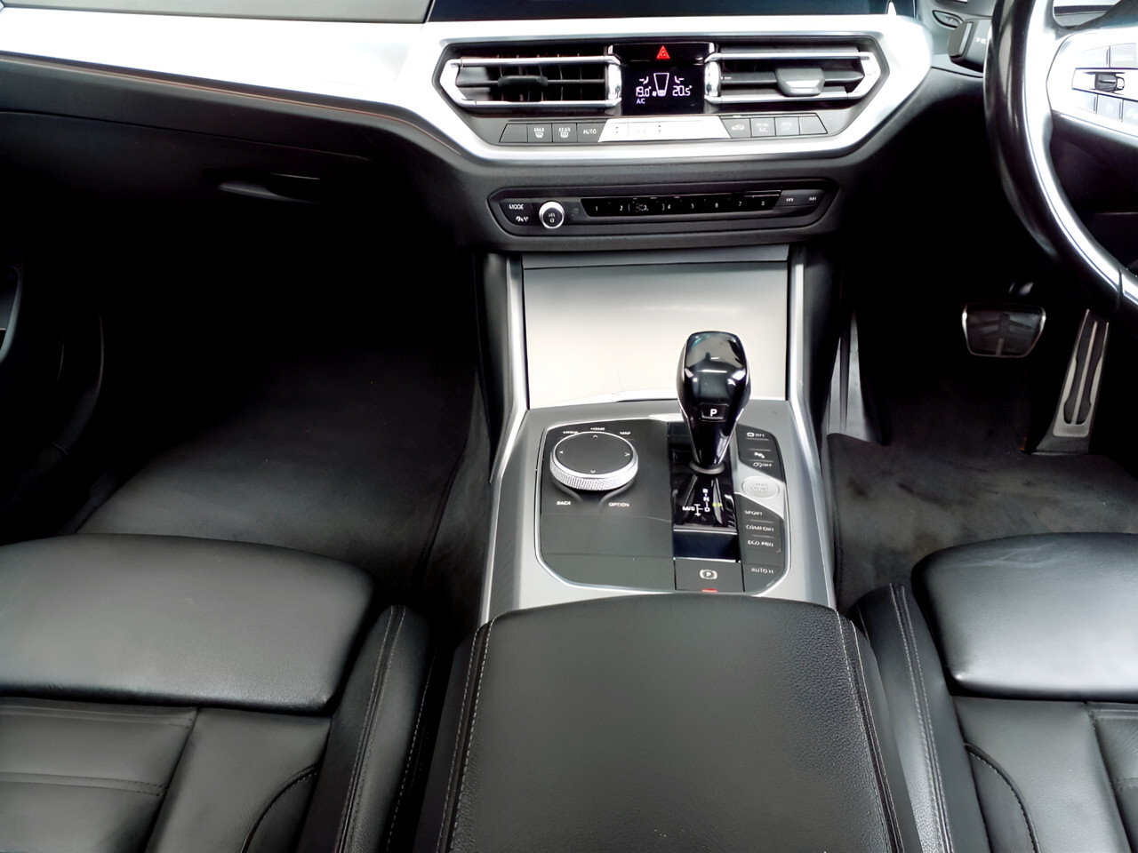 BMW 3 Series 320i M SPORT A/T