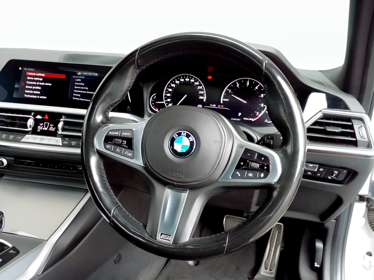 BMW 3 Series 320i M SPORT A/T