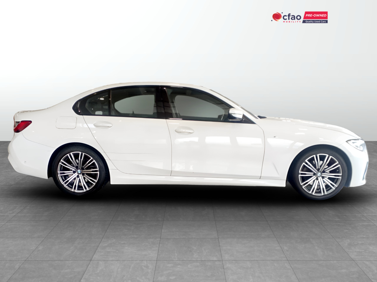 BMW 3 Series 320i M SPORT A/T