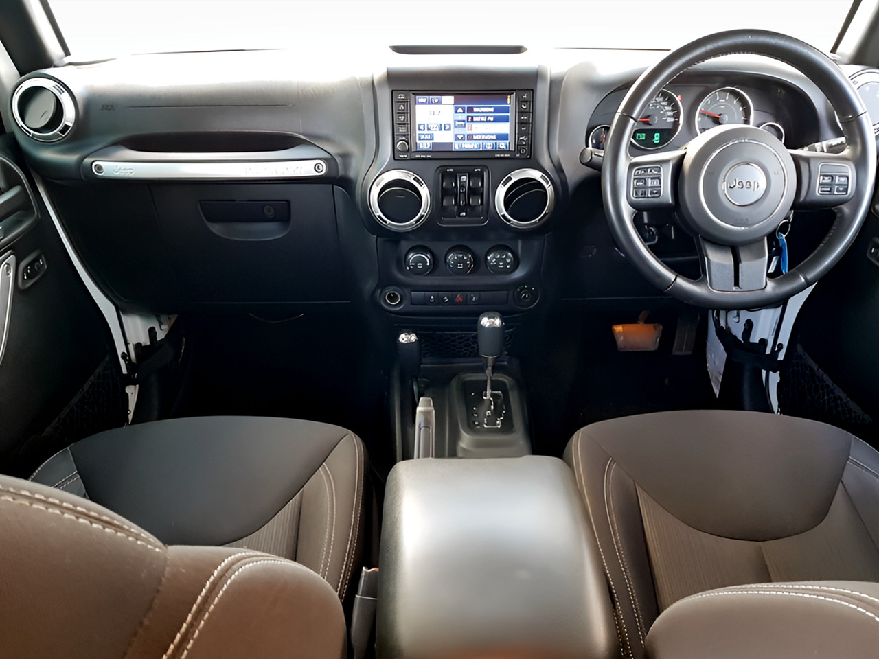 Jeep Wrangler UNLIMITED 3.6 SAHARA