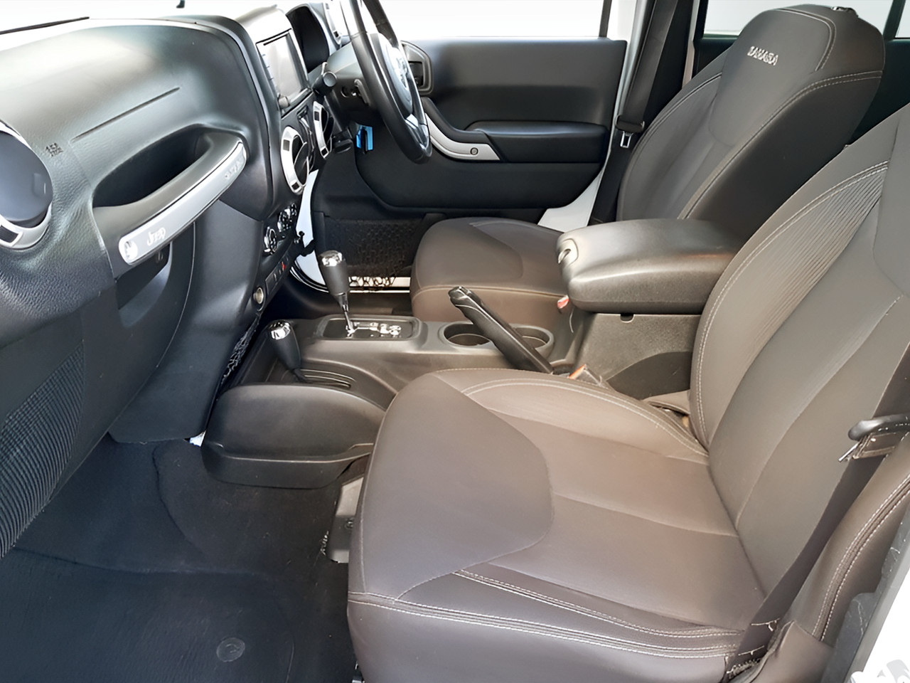 Jeep Wrangler UNLIMITED 3.6 SAHARA