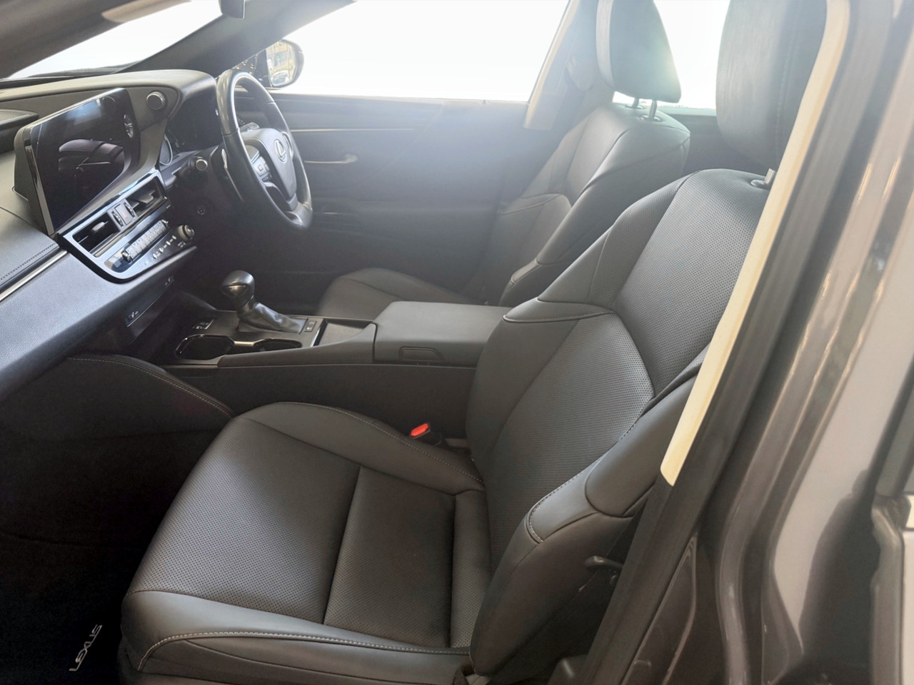 Lexus ES 300H EX