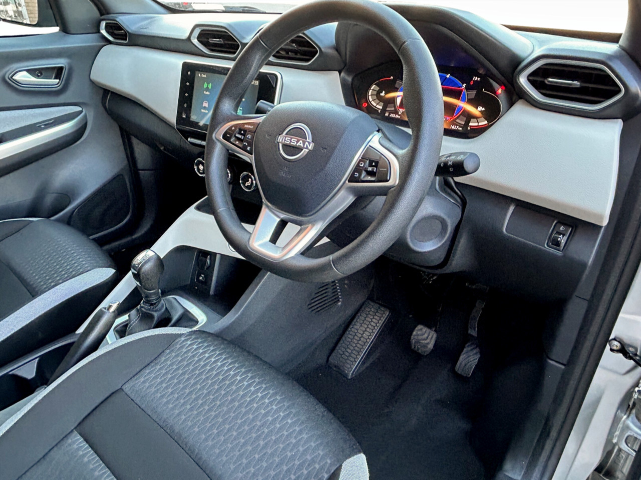 Nissan MAGNITE 1.0 ACENTA AUTO