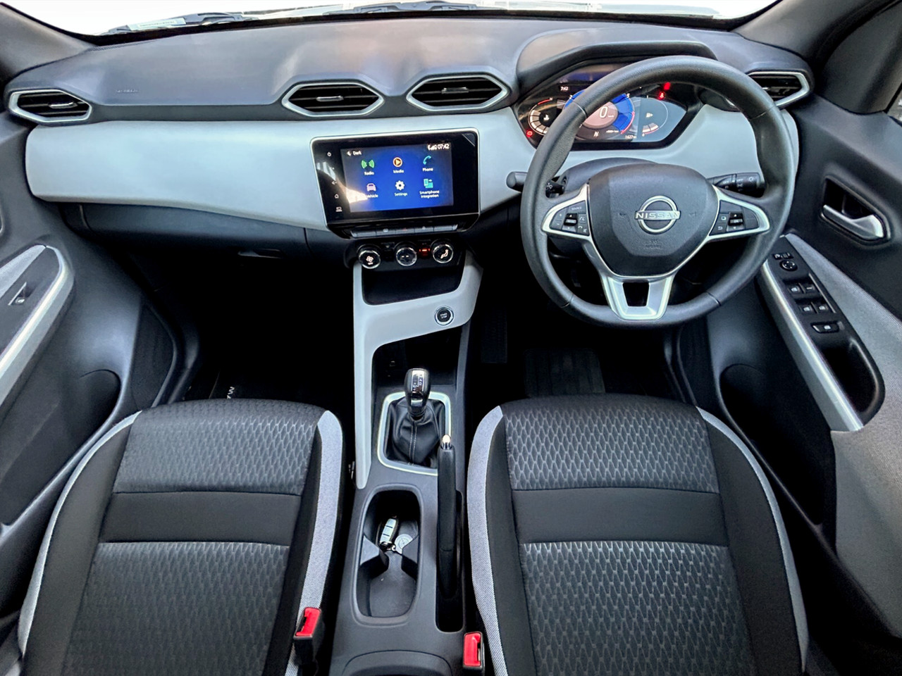 Nissan MAGNITE 1.0 ACENTA AUTO