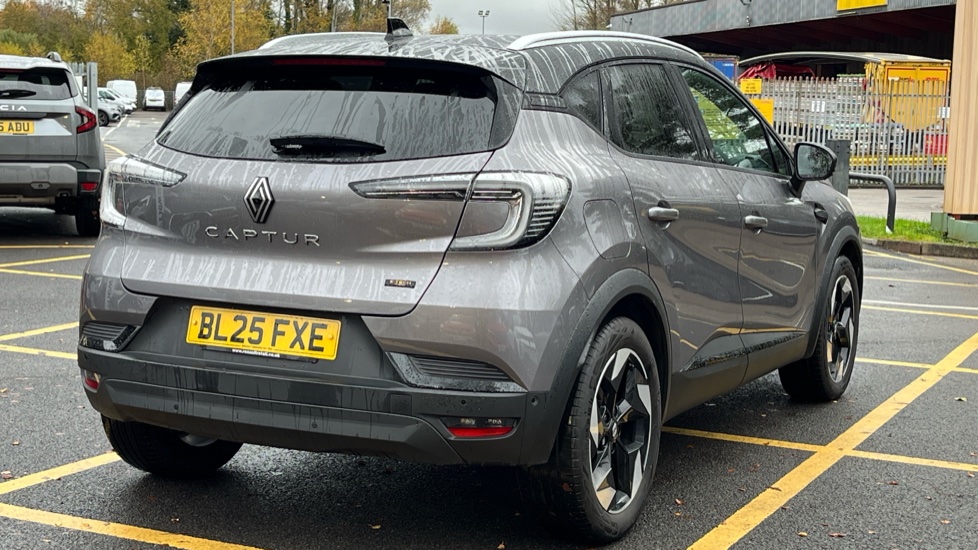 2025 25 RENAULT CAPTUR