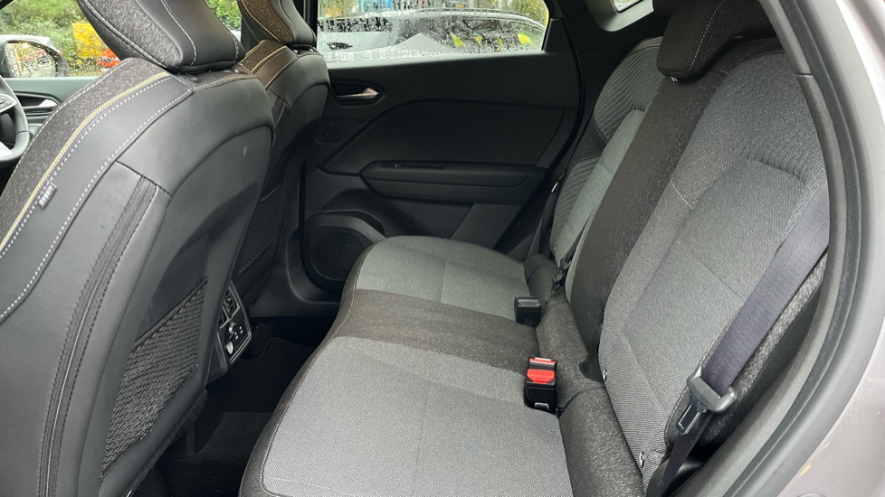 2025 25 RENAULT CAPTUR
