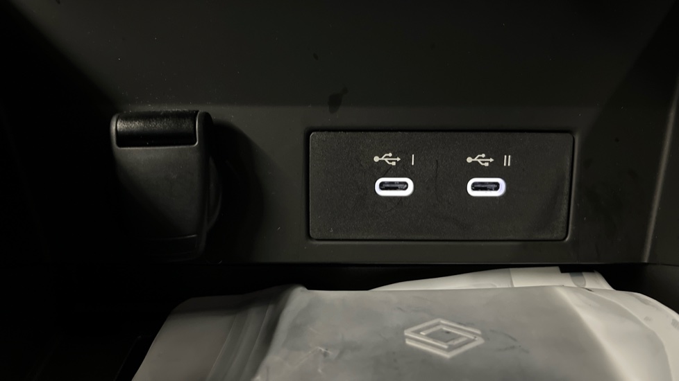 2025 25 RENAULT CAPTUR