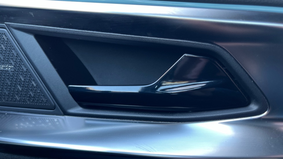 2023 73 RENAULT AUSTRAL
