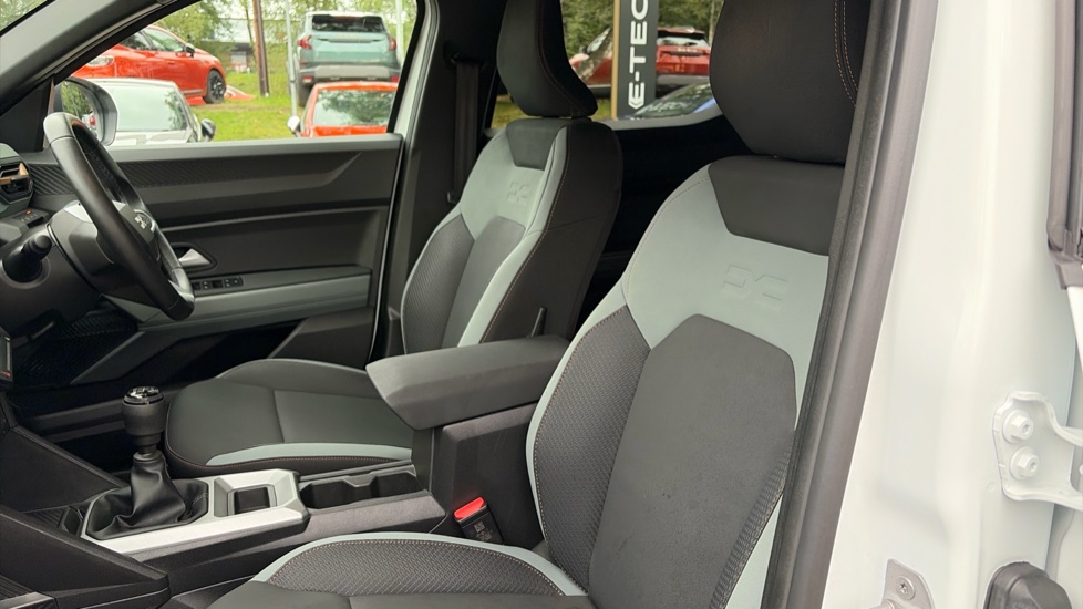 2025 25 DACIA DUSTER