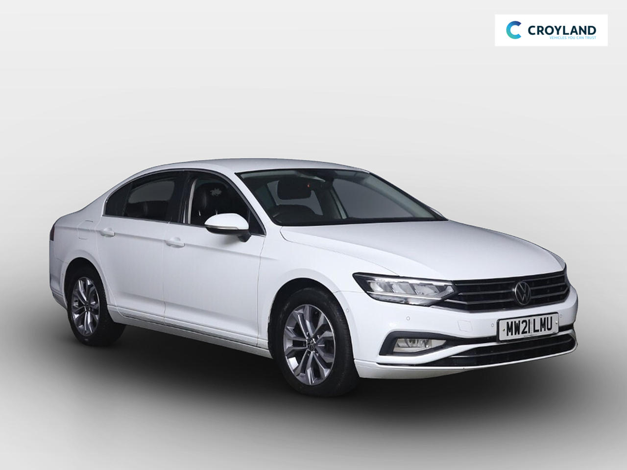 2021 Volkswagen Passat 1.5 TSI SEL Saloon 4d DSG