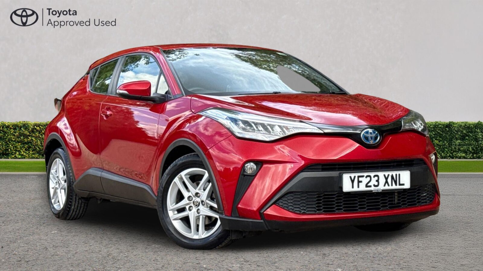 Toyota C-HR listing photo