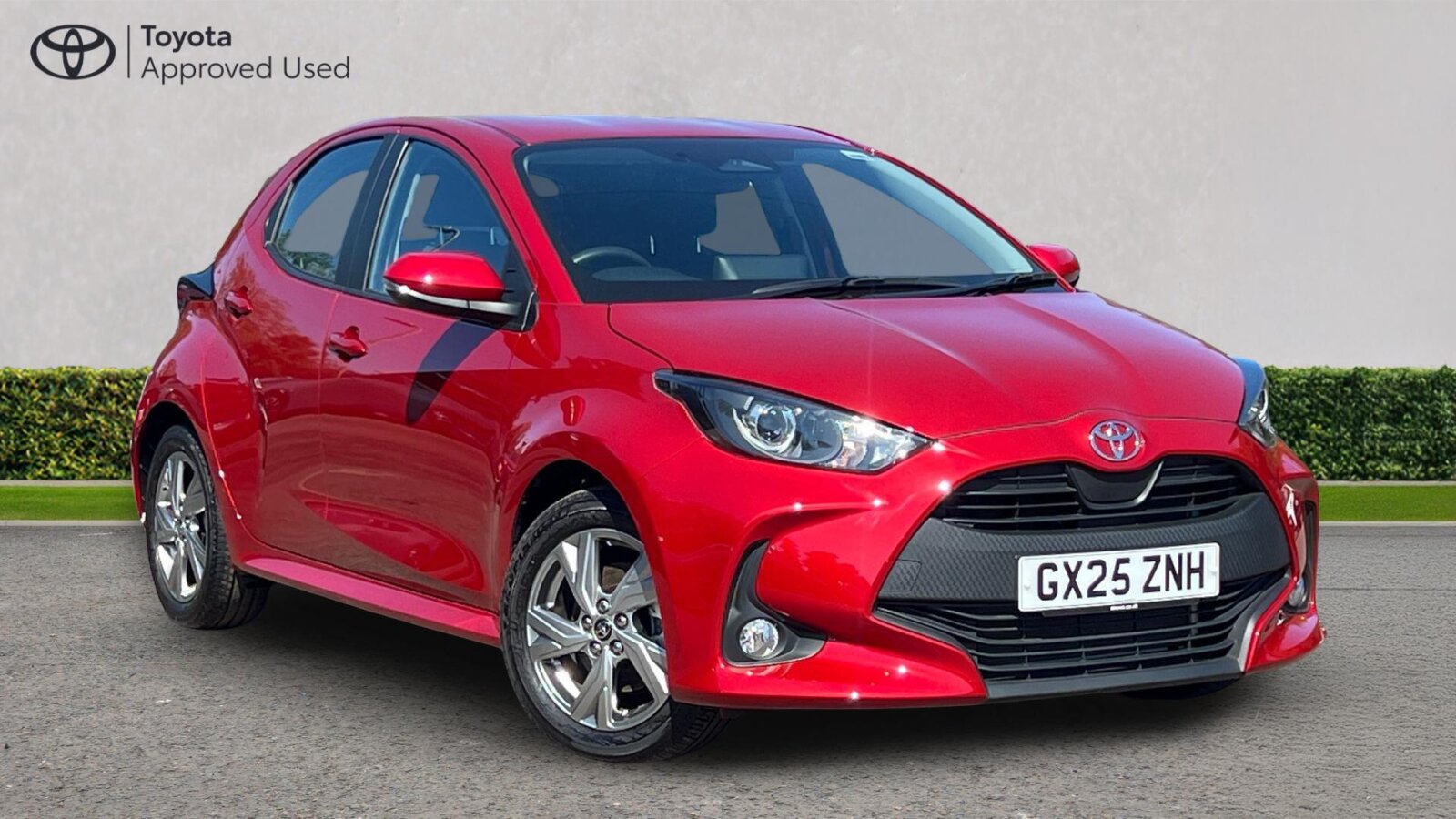 Toyota Yaris listing photo