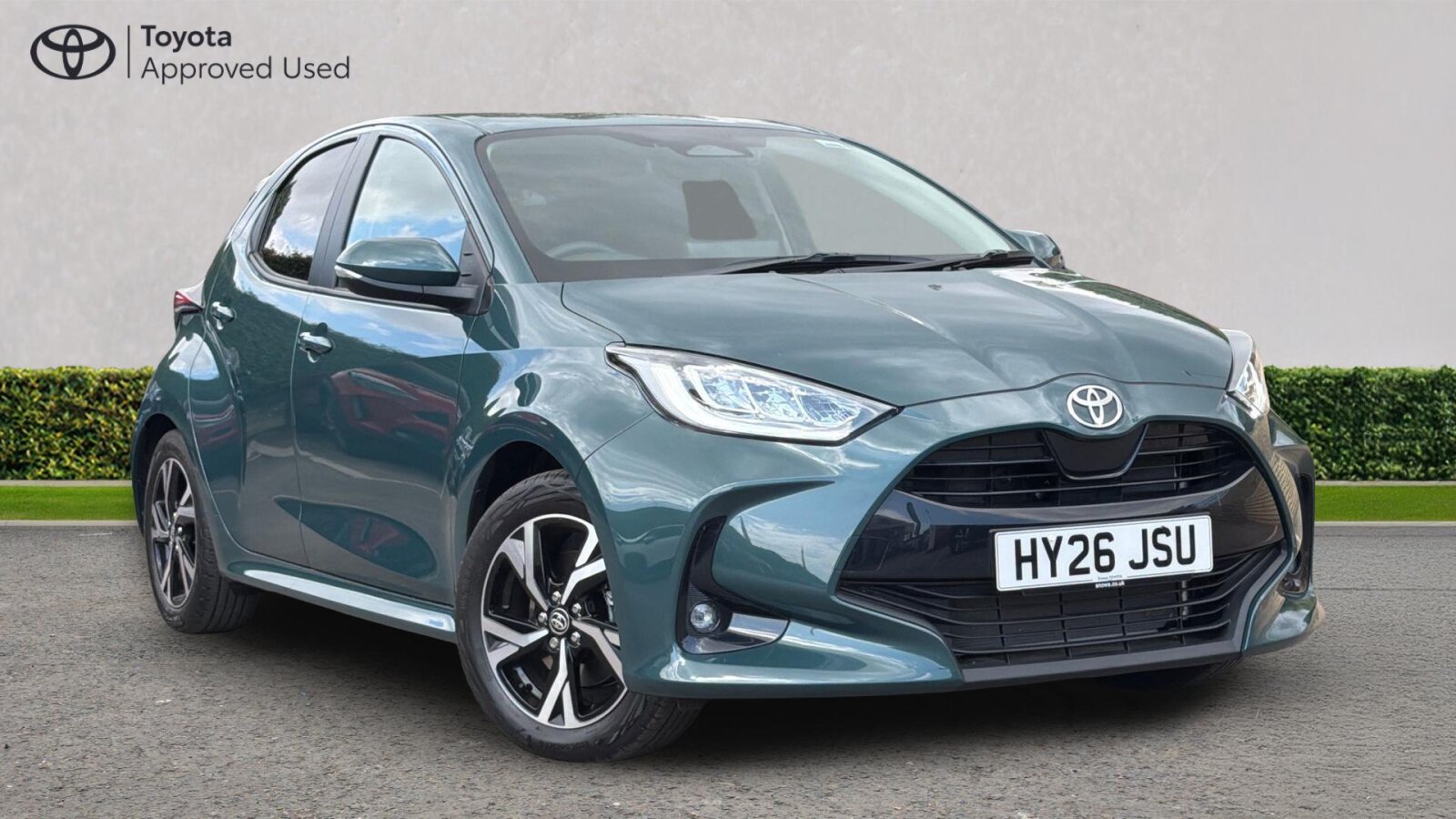 Toyota Yaris listing photo