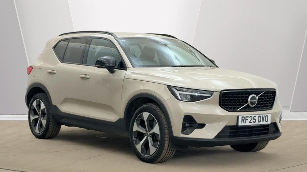 Volvo XC40 listing photo
