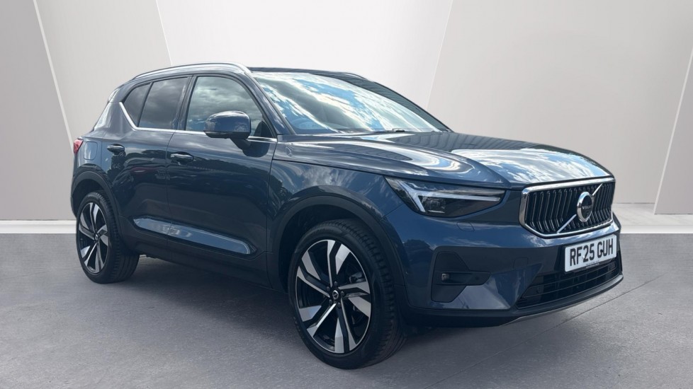 Volvo XC40 listing photo
