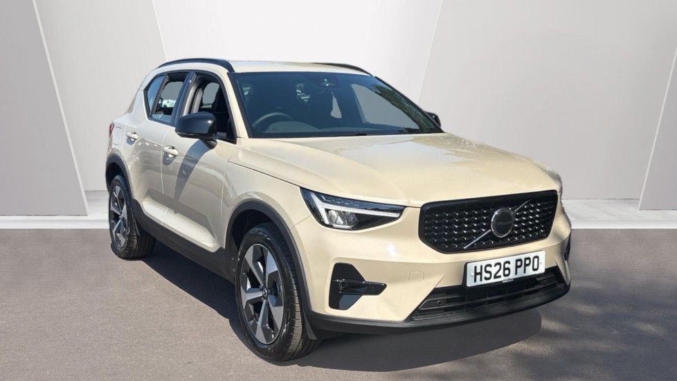 Volvo XC40 listing photo