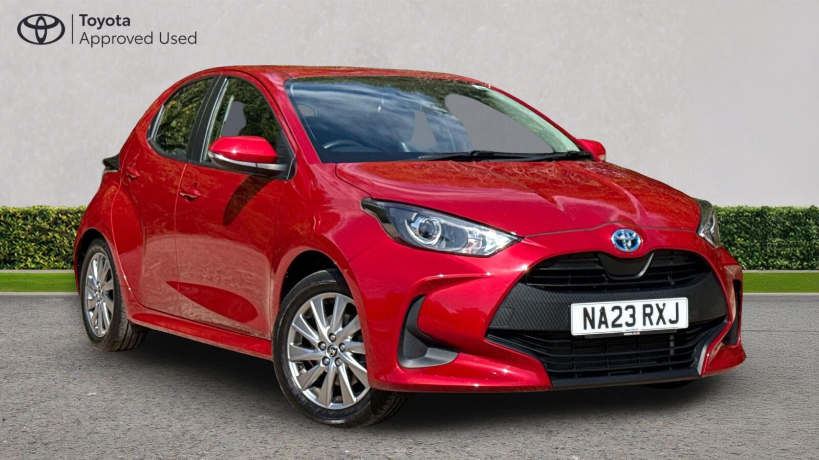 Toyota Yaris dealer public-web source image