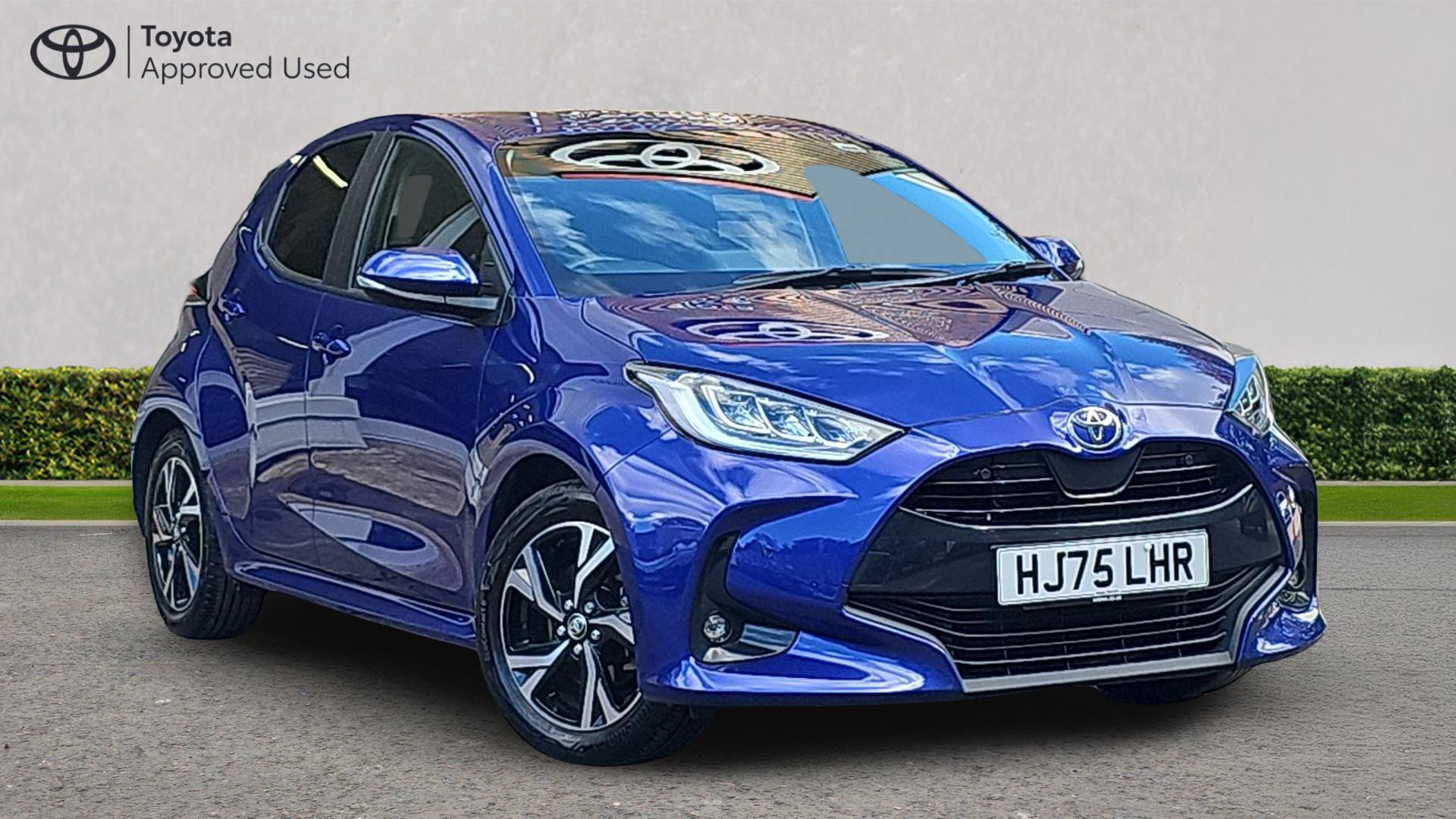 Toyota Yaris listing photo