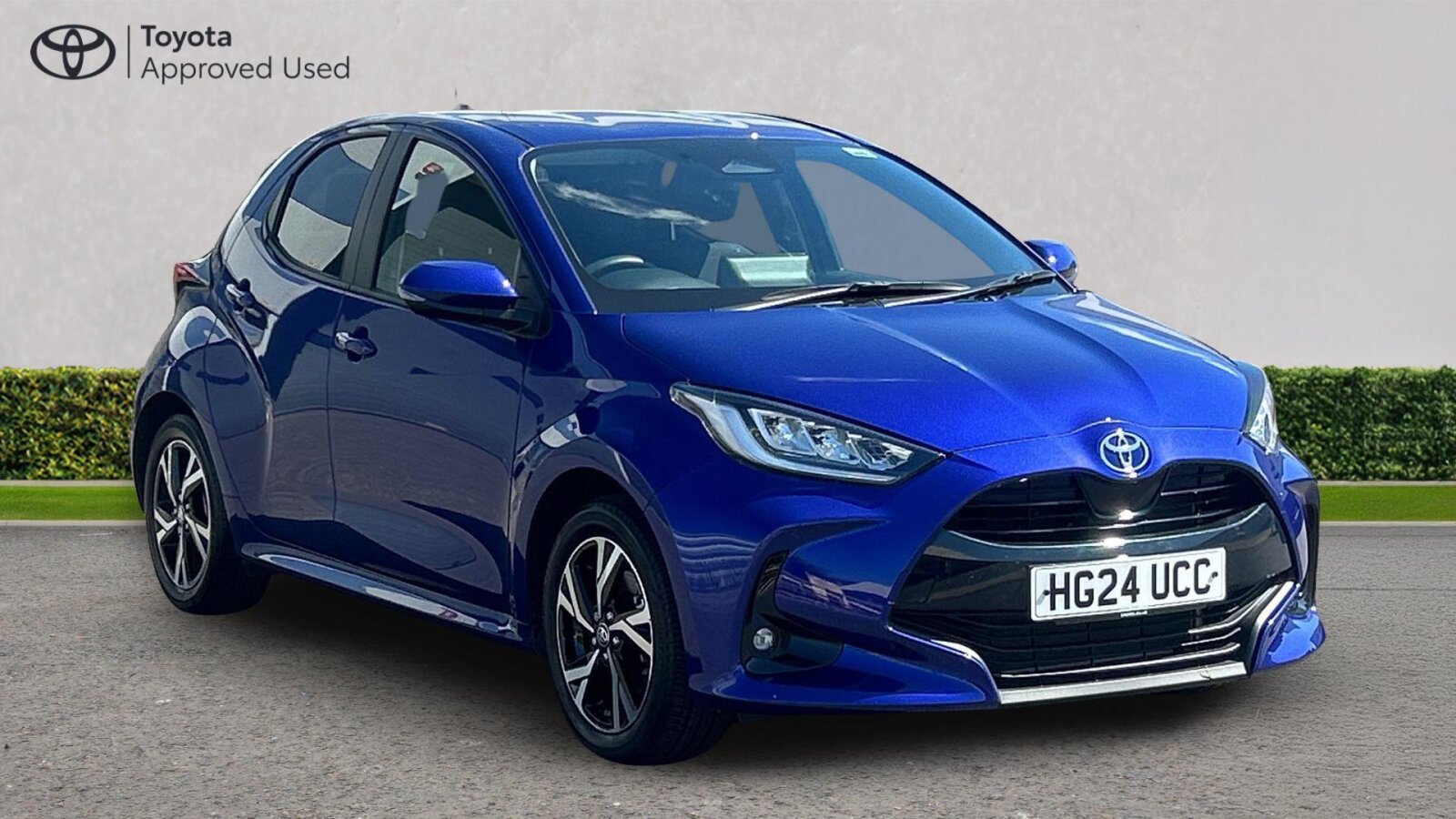 Toyota Yaris listing photo