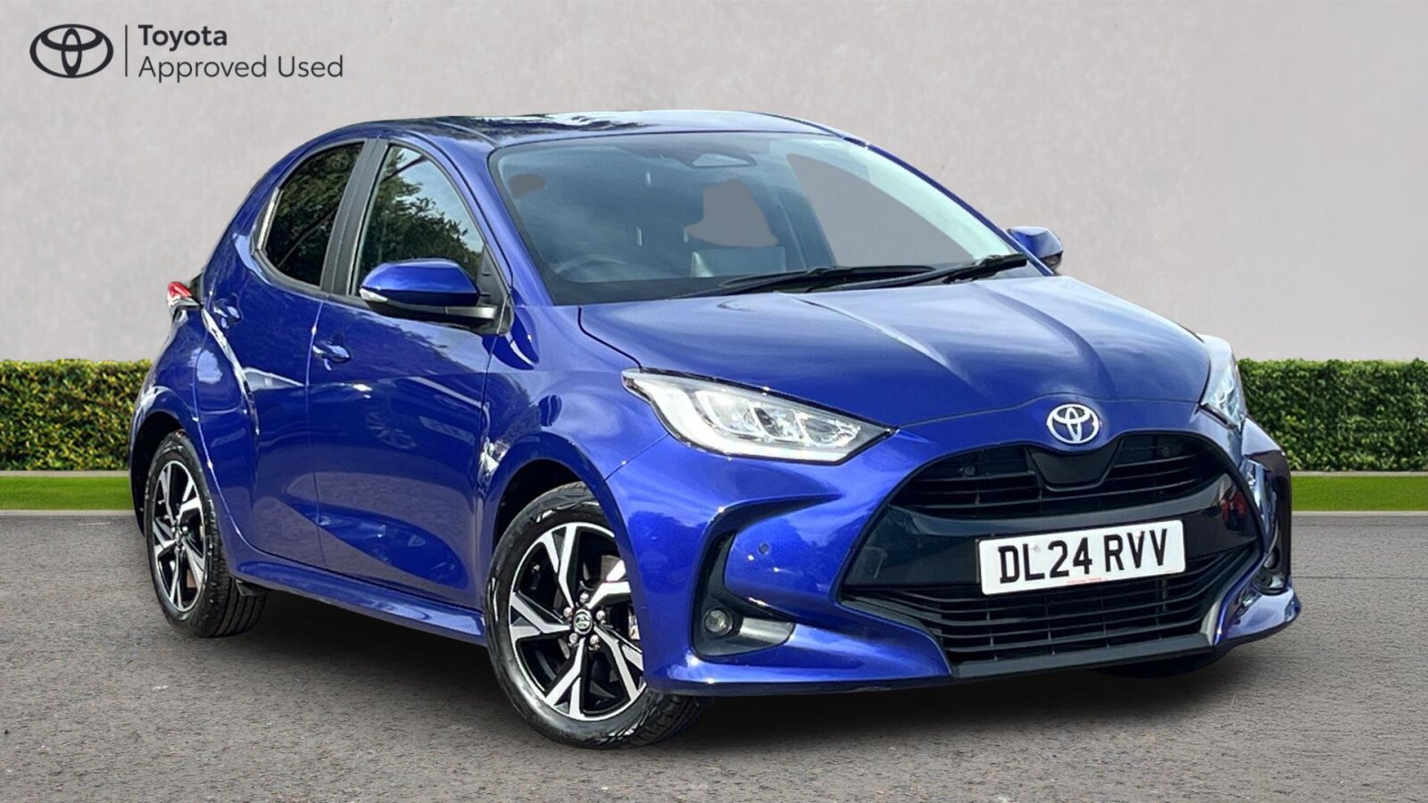 Toyota Yaris listing photo