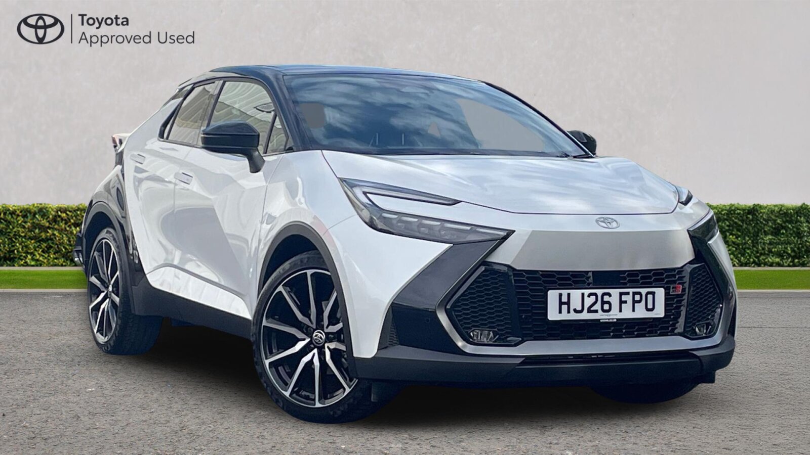 Toyota C-HR listing photo