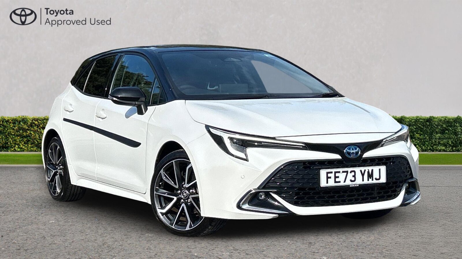 Toyota Corolla listing photo