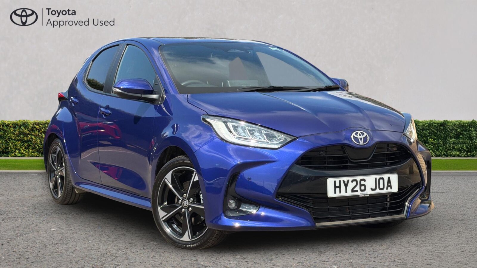 Toyota Yaris listing photo