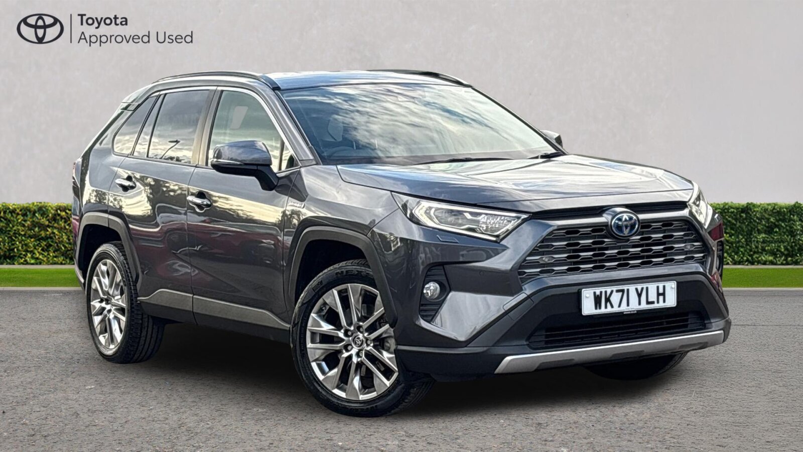 Toyota RAV4 listing photo