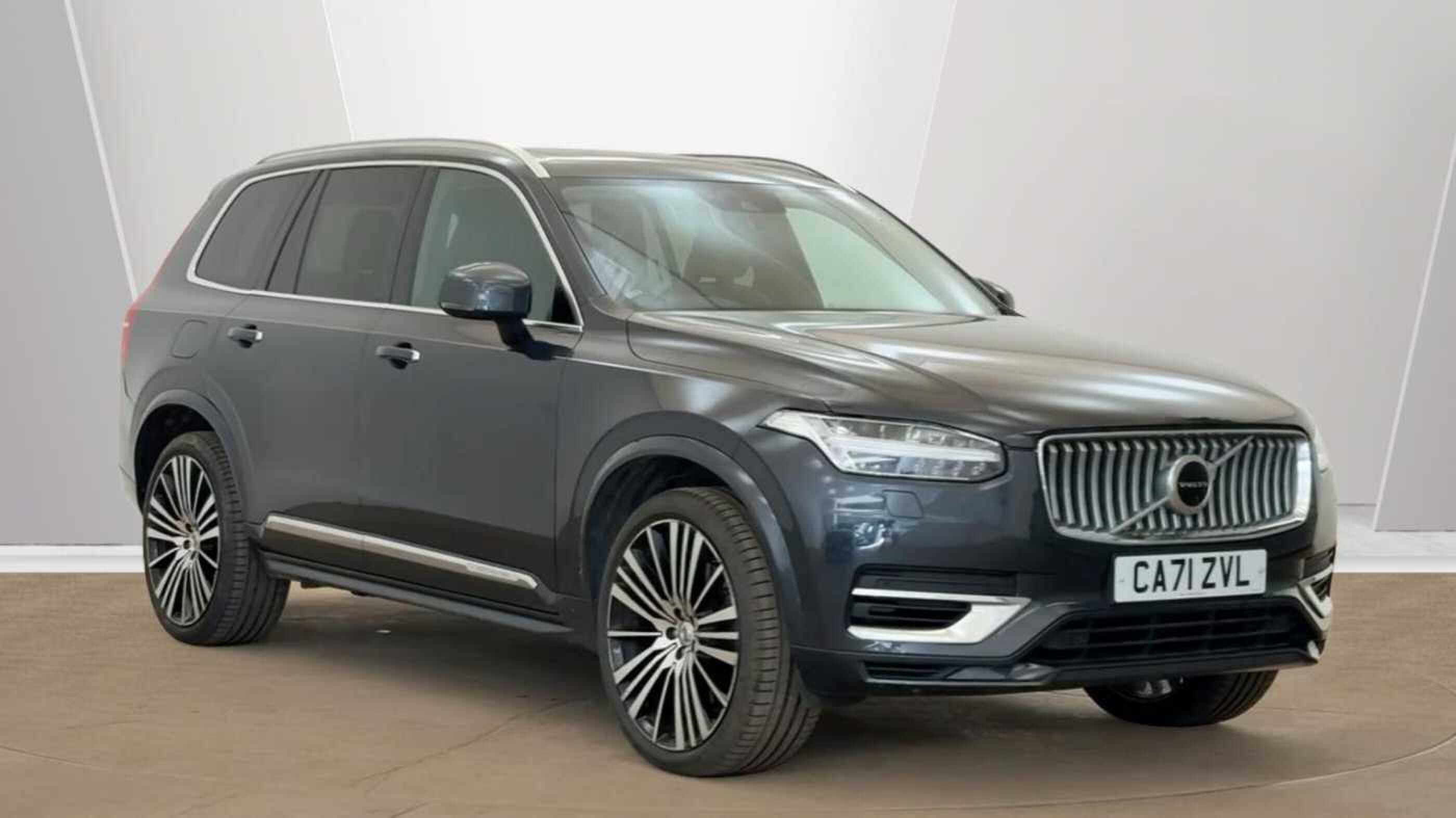 Volvo XC90 listing photo