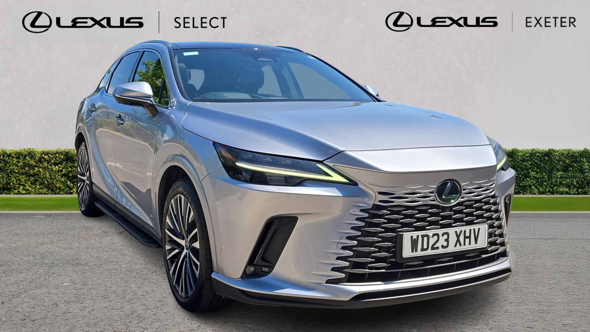 Lexus RX listing photo