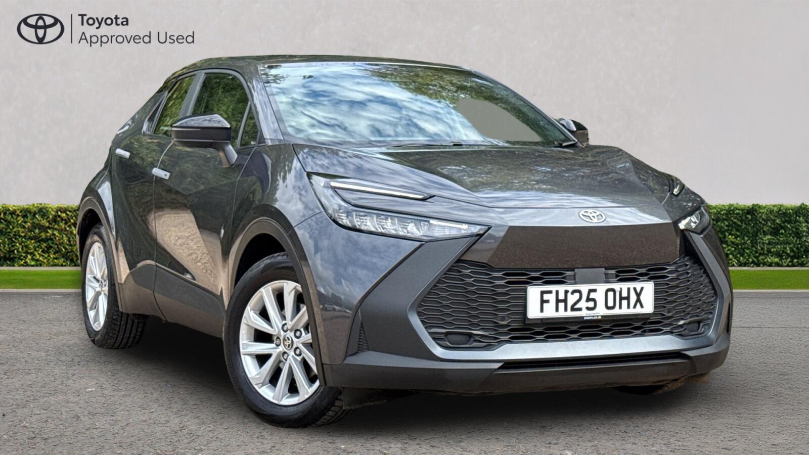 Toyota C-HR dealer public-web source image