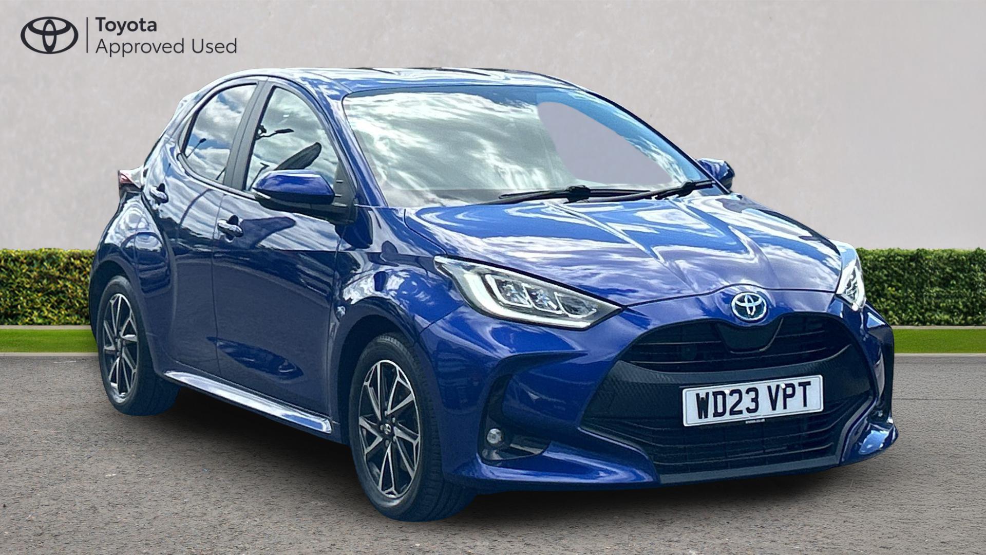 Toyota Yaris listing photo