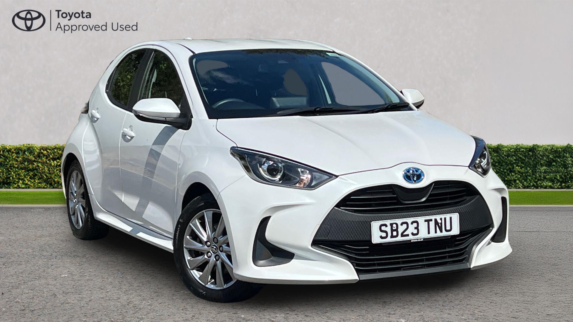 Toyota Yaris dealer public-web source image