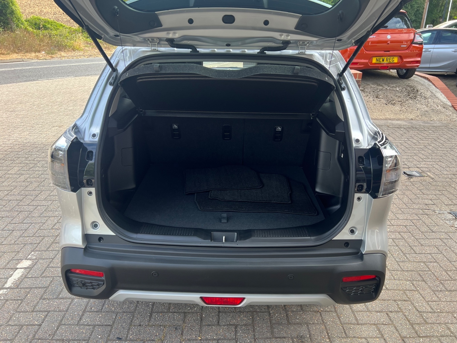 Suzuki S-cross