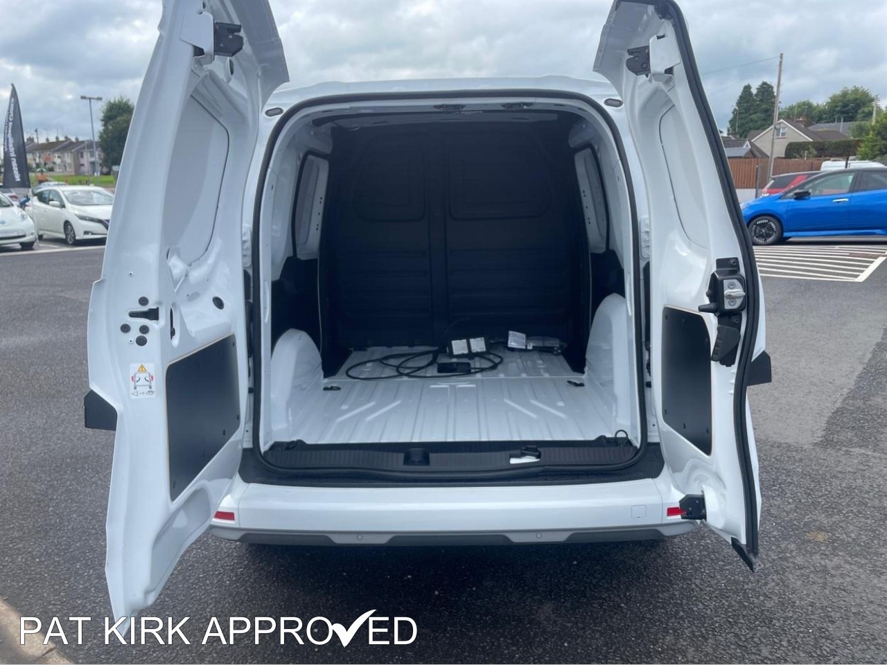 2023 Nissan Townstar TEKNA PLUS L1*183 MILES WLTP RANGE, 22KWH CHARGER & 80KWH DC CHARGING* - vehicle photo 23 for sale on PureCar