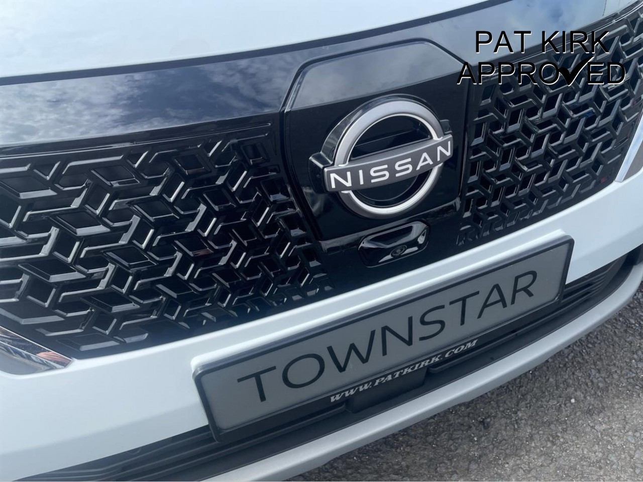 2023 Nissan Townstar TEKNA PLUS L1*183 MILES WLTP RANGE, 22KWH CHARGER & 80KWH DC CHARGING* - vehicle photo 29 for sale on PureCar